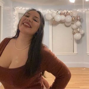 Meet your Posher, Angelica